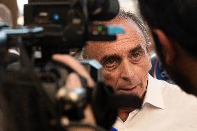 Eric Zemmour And Marion Marechal Visit To The Market - Cogolin