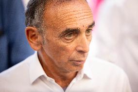 Eric Zemmour And Marion Marechal Visit To The Market - Cogolin