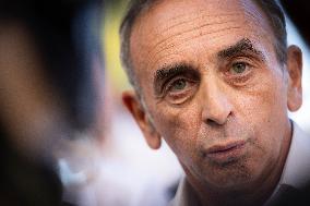 Eric Zemmour And Marion Marechal Visit To The Market - Cogolin