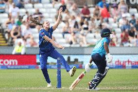 England Women v Sri Lanka Women - 1st Metro Bank ODI