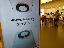 Huawei Mate 60 Pro Phone Popular in China