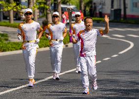 (SP)CHINA-JIAXING-ASIAN GAMES-TORCH RELAY (CN)