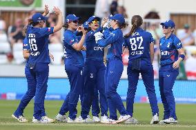 England Women v Sri Lanka Women - 1st Metro Bank ODI