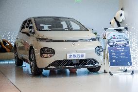 SAIC Baojun New Energy Vehicle on Sale in Chengdu, China