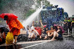 Extinction Rebelion Climate Activists Protest - The Hague