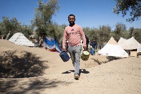 Organisation in the mountain village after the earthquake - Tafeghaghte