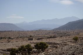 Organisation in the mountain village after the earthquake - Tafeghaghte