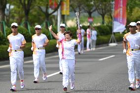 (SP)CHINA-NINGBO-ASIAN GAMES-TORCH RELAY (CN)
