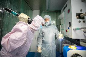 China Manufacturing Industry High Transmittance Conductive Film Materials