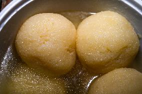 Bengali Famous Dessert Rosogolla