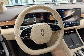 Huawei AITO M7 New Energy Vehicle