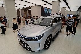 Huawei AITO M7 New Energy Vehicle