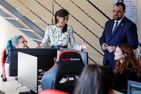 Queen Letizia Attends A School Opening - Madrid