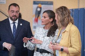 Queen Letizia Attends A School Opening - Madrid