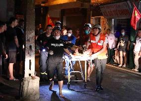 (SPOT NEWS)VIETNAM-HANOI-APARTMENT BLOCK-FIRE-RESCUE