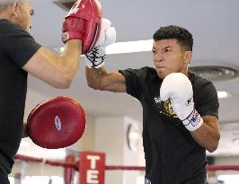 Boxing: Mexico's Luis Guzman