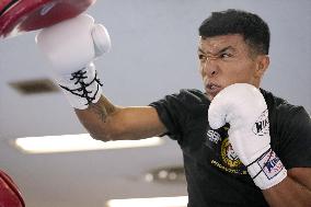 Boxing: Mexico's Luis Guzman