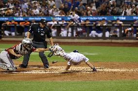 Arizona Diamondbacks v New York Mets