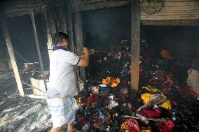 Hundreds Of Shops Gutted In Market Fire - Bangladesh