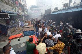 Hundreds Of Shops Gutted In Market Fire - Bangladesh