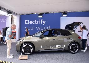 AUSTRIA-VIENNA-ELECTRIC CAR-EXHIBITION