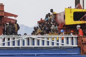 184 Migrants Arrive In The Port Of Salerno - Italy