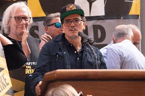 Celebs At SAG AFTRA Rally - NYC