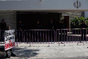 Iranian Community In Mexico, Protest At The Embassy Of The Islamic Republic Of Iran In Mexico City One Year After The Death Of M