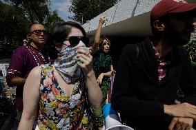 Iranian Community In Mexico, Protest At The Embassy Of The Islamic Republic Of Iran In Mexico City One Year After The Death Of M