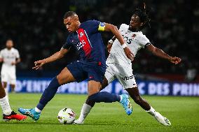 Paris Saint-Germain v OGC Nice - Ligue 1 Uber Eats