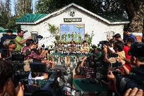 Indian Army Briefs Media After Encounter In Hathlanga Uri In Which 3 Militants Were Killed
