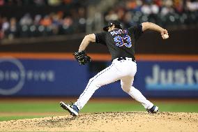 Cincinnati Reds Vs. New York Mets