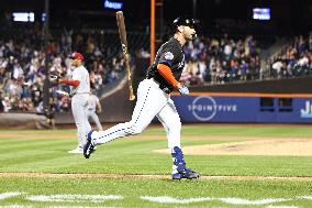 Cincinnati Reds Vs. New York Mets