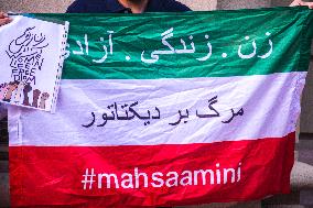 Iranian And Kurdish Communities Realized A Protest In Memorian Of Mahsa Amini In Porto