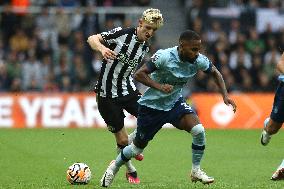 Newcastle United v Brentford FC - Premier League