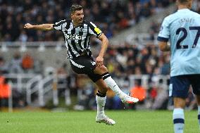 Newcastle United v Brentford FC - Premier League