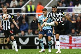 Newcastle United v Brentford FC - Premier League