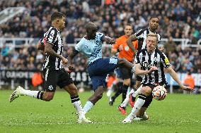 Newcastle United v Brentford FC - Premier League