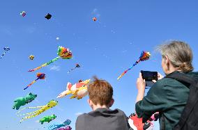GERMANY-BERLIN-GIANT KITE FESTIVAL