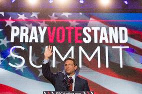 Pray Vote Stand Summit - Washington