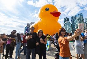 CANADA-TORONTO-GIANT RUBBER DUCK