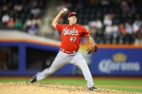 Cincinnati Reds v New York Mets