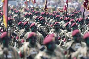 MEXICO-MEXICO CITY-INDEPENDENCE DAY-MILITARY PARADE