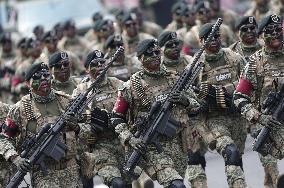 MEXICO-MEXICO CITY-INDEPENDENCE DAY-MILITARY PARADE