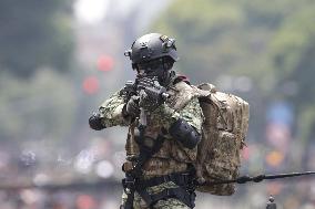 MEXICO-MEXICO CITY-INDEPENDENCE DAY-MILITARY PARADE