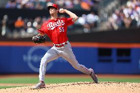 Cincinnati Reds v New York Mets