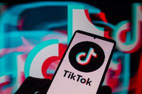 Tiktok - Social Media  - Photo Illustration