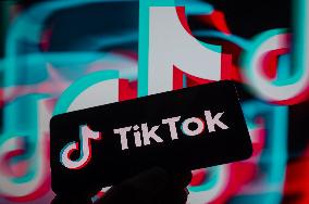 Tiktok - Social Media  - Photo Illustration