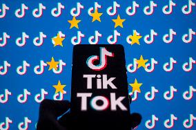 Tiktok - Social Media  - Photo Illustration