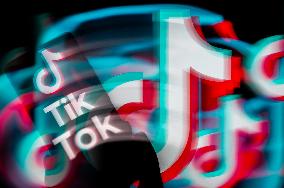 Tiktok - Social Media  - Photo Illustration